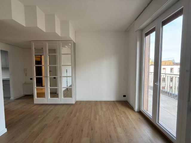 Appartamento in affitto a Milano MI