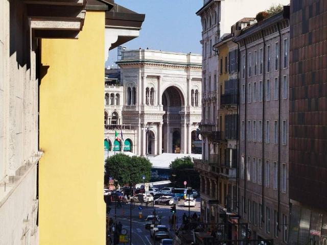 Appartamento in affitto a Milano piazza Santa Maria Beltrade, 2, non arredato/vuoto, terrazzo, ascensore TrovaCasa