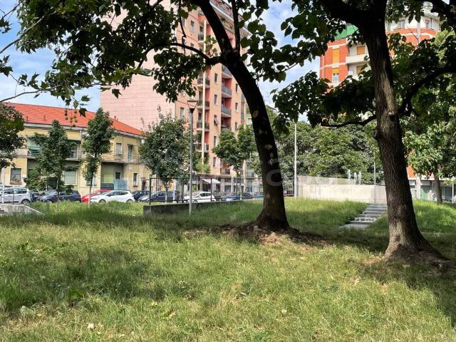 Appartamento in affitto a Milano piazza Schiavone, 6, arredato, giardino, ascensore TrovaCasa