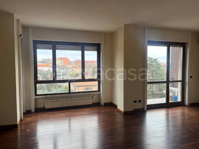 Appartamento in affitto a Milano piazza Piemonte, Washington
