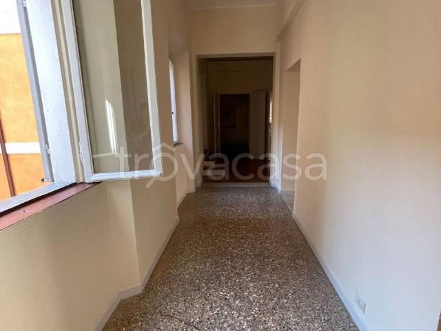 Appartamento in affitto a Modena via San Martino, arredato, libero subito, centrale TrovaCasa