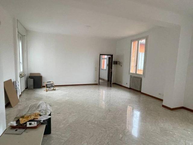 Appartamento in affitto a Modena MO