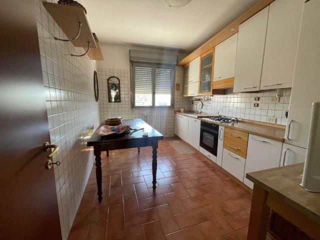 Appartamento in affitto a Modena MO