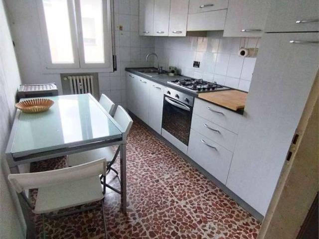 Appartamento in affitto a Modena MO