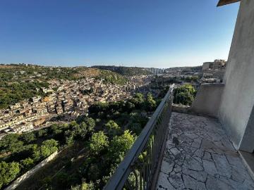 Appartamento in affitto a Modica RG