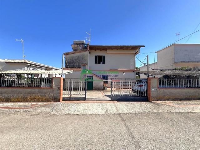 Appartamento in affitto a Modica sp 66 100, arredato, terrazzo, vista mare TrovaCasa