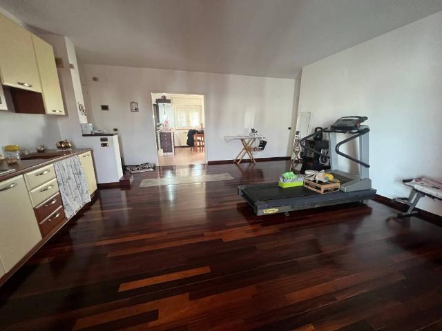 Appartamento in affitto a Modugno BA