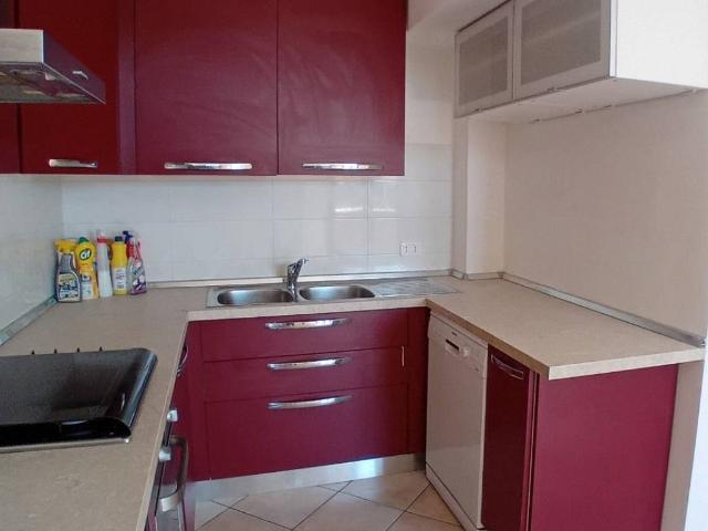 Appartamento in affitto a Mombaroccio PU