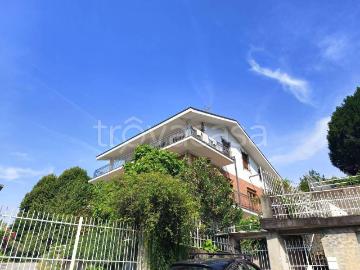 Appartamento in affitto a Moncalieri, non arredato/vuoto, giardino privato, box TrovaCasa