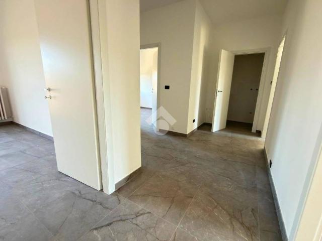 Appartamento in affitto a Moncalieri strada Sant'Anselmo, 29, non arredato/vuoto, ultimo piano, centrale TrovaCasa