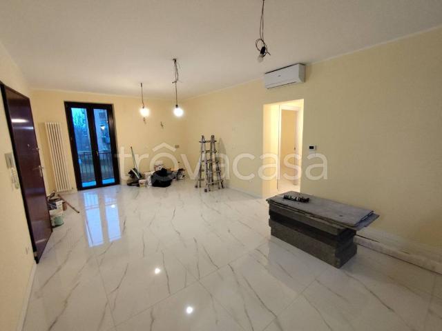 Appartamento in affitto a Moncalieri strada Torino, 57, non arredato/vuoto, luminoso, balcone TrovaCasa