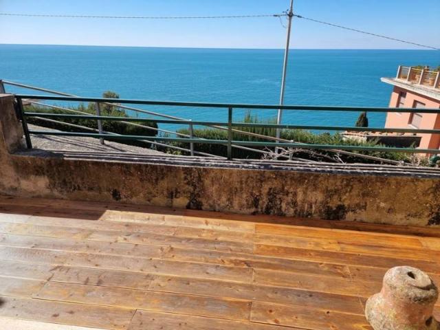 Appartamento in affitto a Moneglia GE