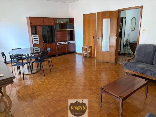 Appartamento in affitto a Monfalcone via Enrico Toti, arredato, terrazzo, riscaldamento centralizzato TrovaCasa