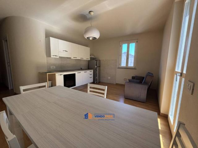 Appartamento in affitto a Monforte d'Alba via Giuseppe Garibaldi, 16, arredato, ascensore, centrale TrovaCasa