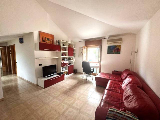 Appartamento in affitto a Monreale PA