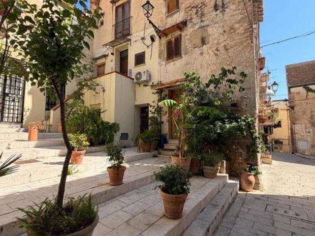 Appartamento in affitto a Monreale PA