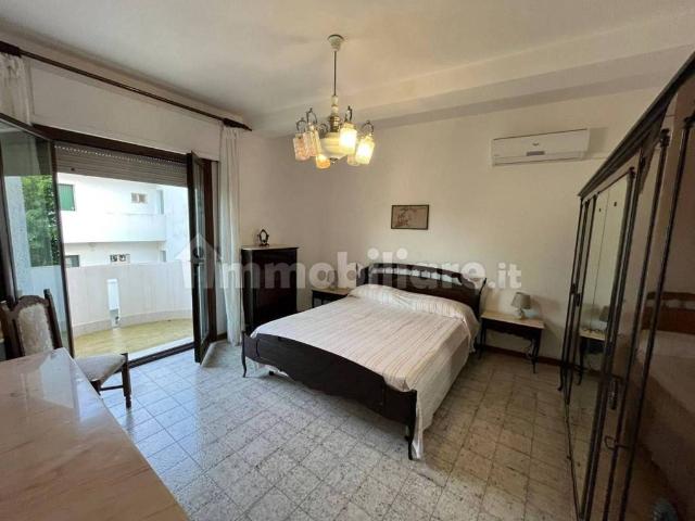 Appartamento in affitto a Montauro CZ