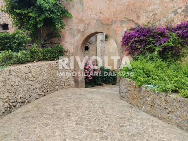 Appartamento in affitto a Monte Argentario scalinata della Rocca, arredato, giardino privato, nuova costruzione TrovaCasa
