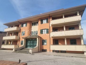 Appartamento in affitto a Montefusco contrada Serra, box, terrazzo, riscaldamento autonomo TrovaCasa