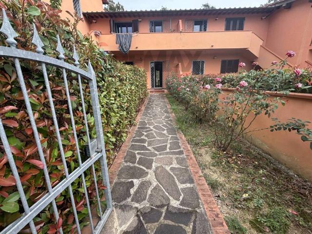 Appartamento in affitto a Montespertoli FI