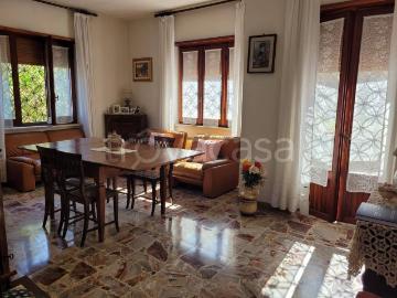 Appartamento in affitto a Monterotondo via Francesco Grasselli, arredato, zona residenziale, infissi in legno TrovaCasa