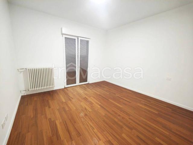 Appartamento in affitto a Montevarchi via Ammiraglio Burzagli, arredato, giardino privato, terrazzo TrovaCasa