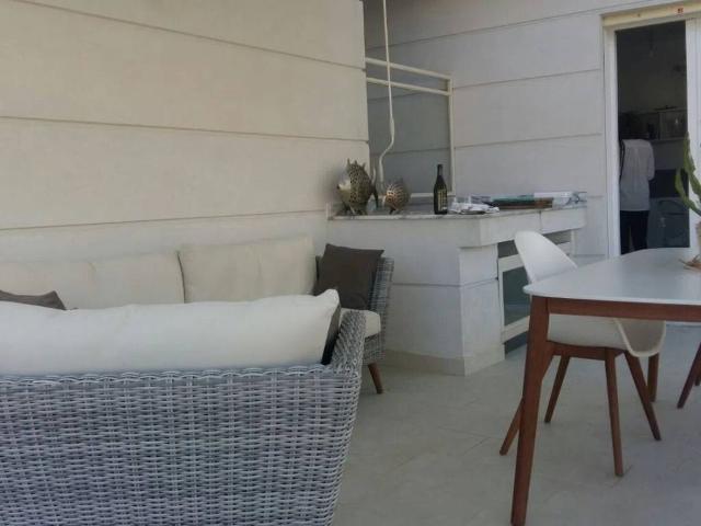 Appartamento in affitto a Montignoso MS