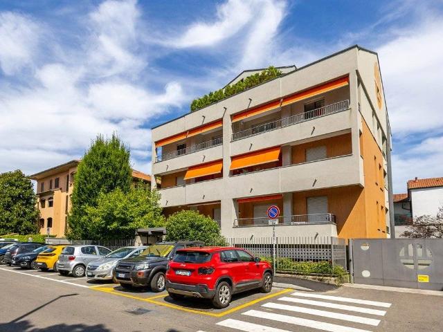 Appartamento in affitto a Monza MB