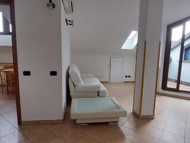 Appartamento in affitto a Monza MB
