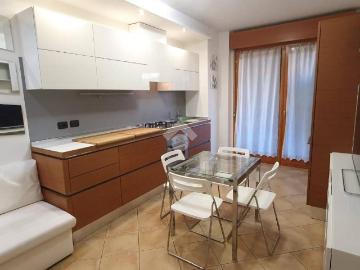 Appartamento in affitto a Monza MB