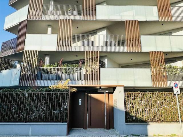 Appartamento in affitto a Monza MB