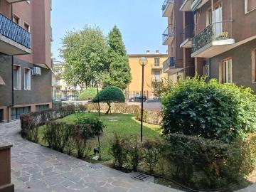 Appartamento in affitto a Monza MB