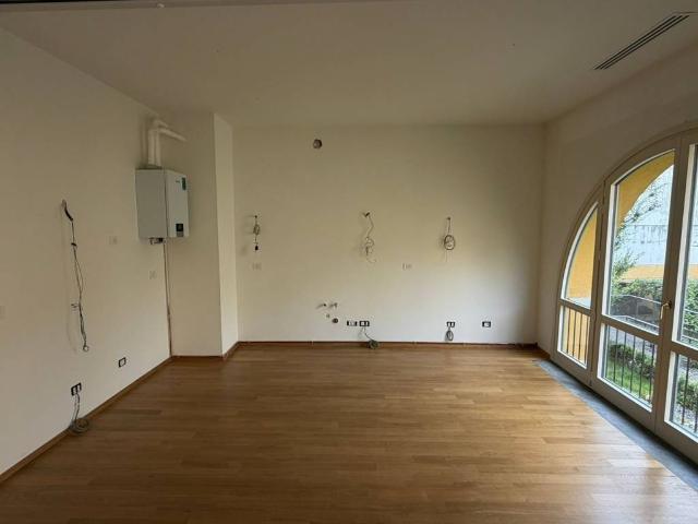 Appartamento in affitto a Monza MB