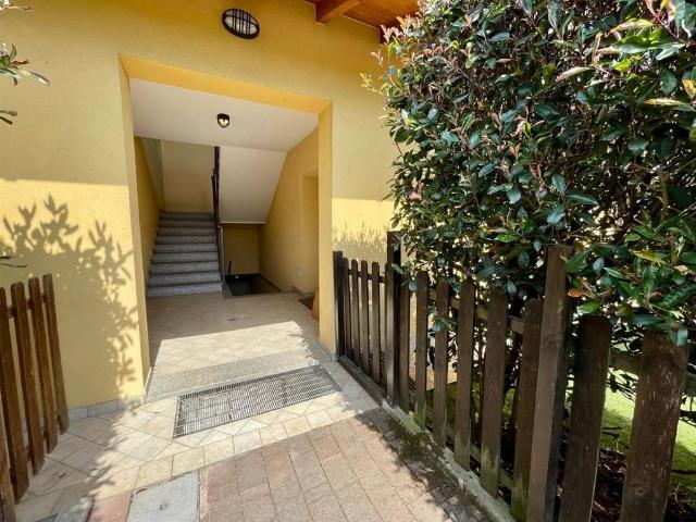 Appartamento in affitto a Mornago VA