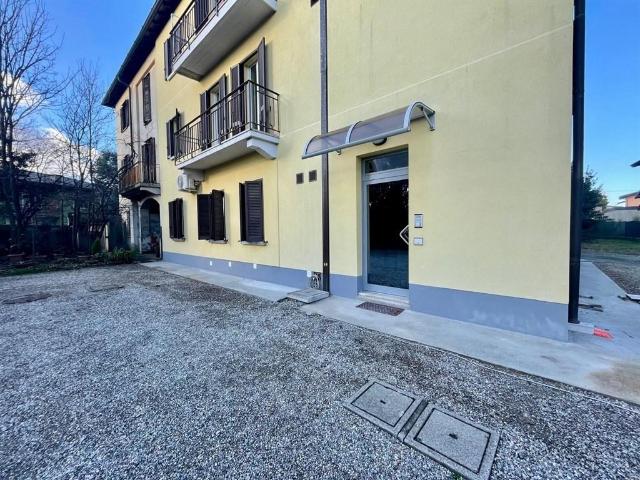 Appartamento in affitto a Morazzone via Caronno Varesino 74, non arredato/vuoto, posto auto, box TrovaCasa