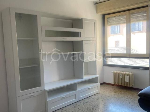 Appartamento in affitto a Morbegno via Senatore Ezio Vanoni, parzialmente arredato, centrale, balcone TrovaCasa