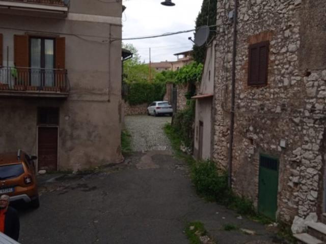 Appartamento in affitto a Moricone via Benedetto Cairoli 27, arredato, ristrutturato, aria condizionata TrovaCasa