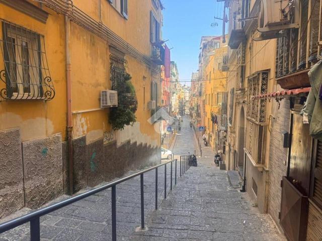 Appartamento in affitto a Napoli