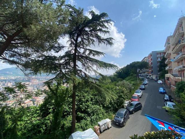 Appartamento in affitto a Napoli
