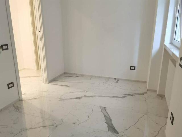 Appartamento in affitto a Napoli