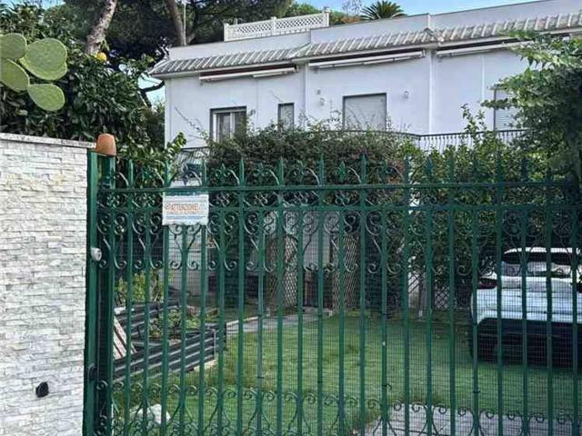 Appartamento in affitto a Napoli