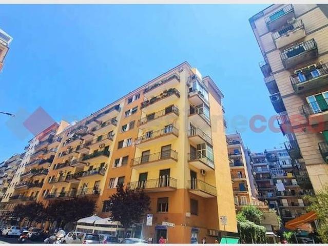 Appartamento in affitto a Napoli