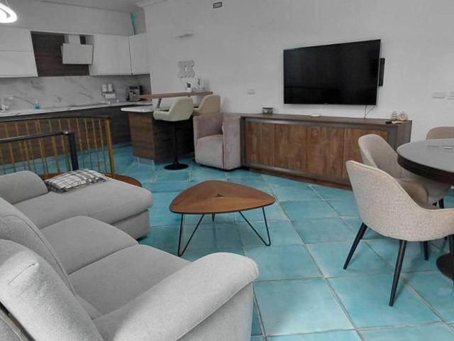 Appartamento in affitto a Napoli