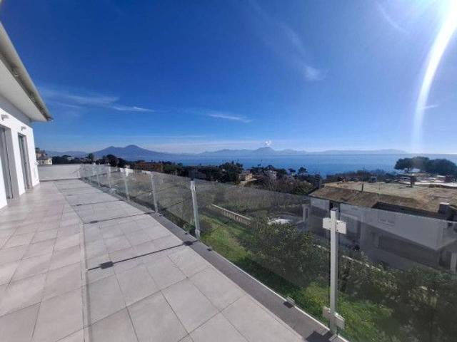 Appartamento in affitto a Napoli