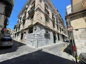 Appartamento in affitto a Napoli via Antonio de Curtis, 19, arredato, ristrutturato, centrale TrovaCasa