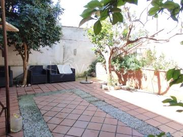 Appartamento in affitto a Napoli via Ernesto Cesaro, non arredato/vuoto, giardino, posto auto TrovaCasa