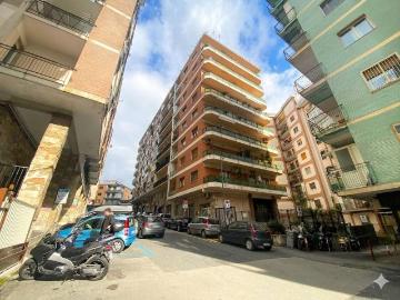 Appartamento in affitto a Napoli via Giuseppe Tropeano, parzialmente arredato, ascensore, contesto signorile TrovaCasa