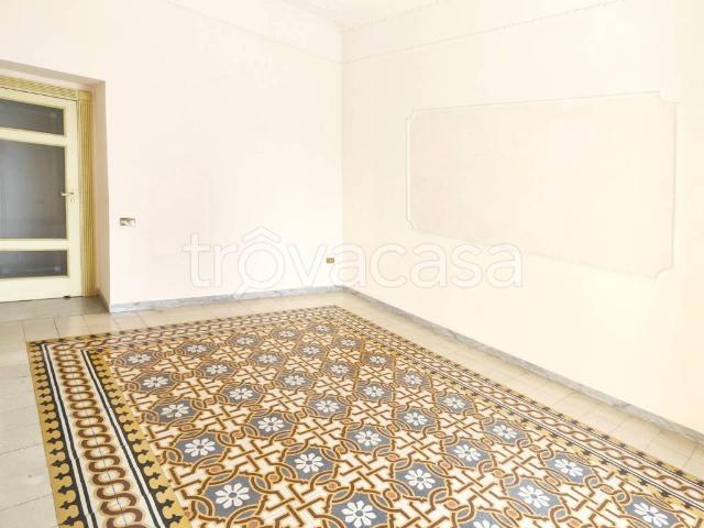 Appartamento in affitto a Napoli via Gian Lorenzo Bernini, 110, non arredato/vuoto, ascensore, centrale TrovaCasa