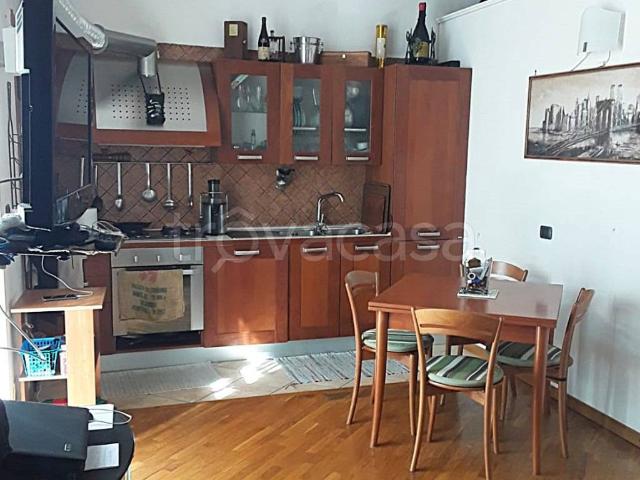 Appartamento in affitto a Napoli via Giordano Bruno, arredato, buono stato, lungomare TrovaCasa