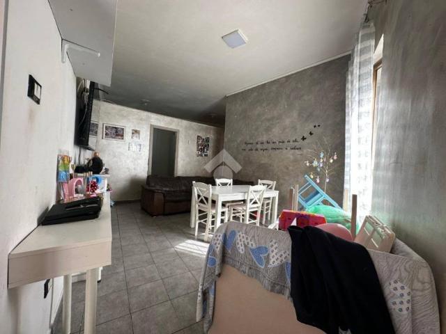 Appartamento in affitto a Napoli via Giovanni Gussone, 36, luminoso, balcone TrovaCasa